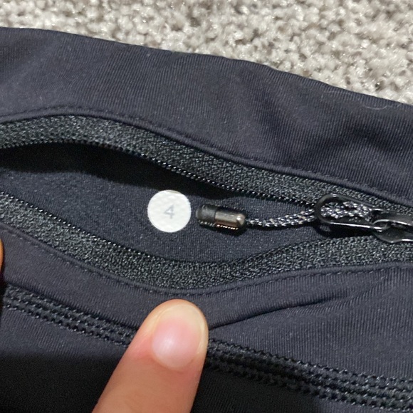 Lululemon Mesh Capri Lot - Picture 5 of 6